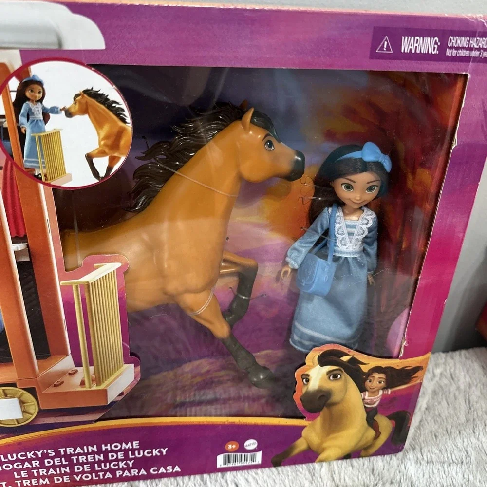 Spirit Untamed Lucky's Train Home Playset with Lucky‎ Doll, Train & Figure Set